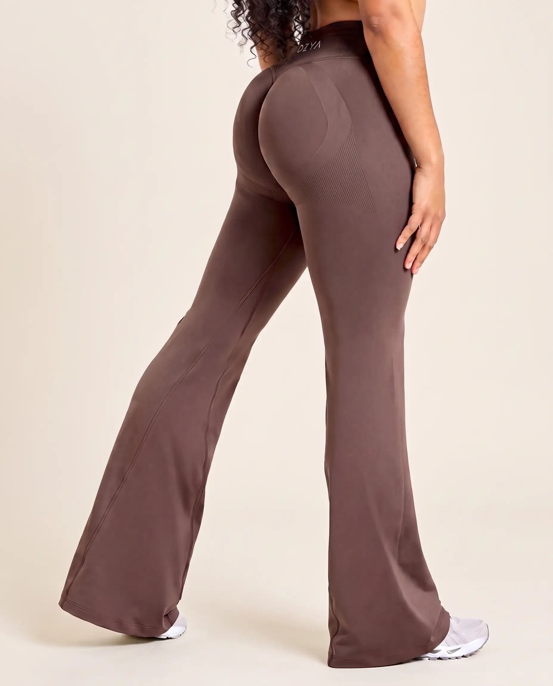 Adapt seamless flared legging